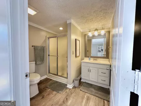 Bath - 14 Hood Rd, Lagrange, GA 30241 photo 5 of 5