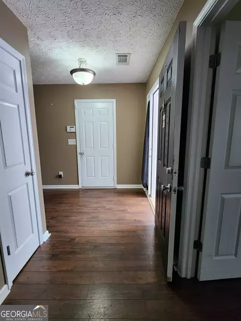 111 Perimeter Dr, Lagrange, GA 30241 photo 16