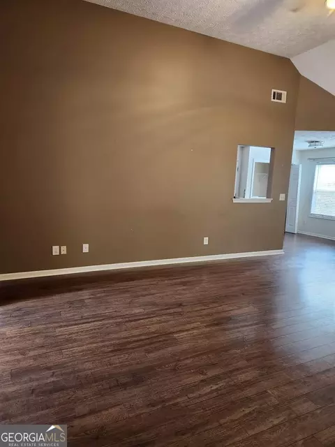 111 Perimeter Dr, Lagrange, GA 30241 photo 5