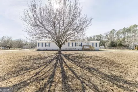 101 Deluna Dr, Bonaire, GA 31005