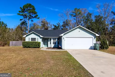 128 Lake Victoria Dr, Kingsland, GA 31548