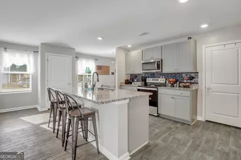 Kitchen - 109 Nevis Rd, Guyton, GA 31312 photo 7 of 8