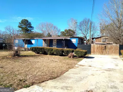 114 Little Farm Ln, Kathleen, GA 31047