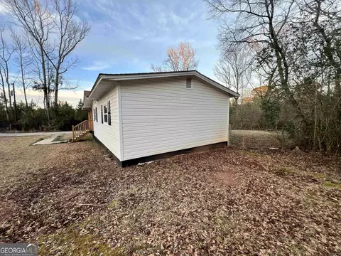 64 Beaumont Ln, Lagrange, GA 30240 photo 4