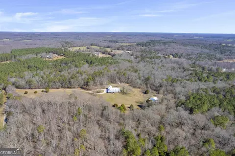 309 Wagon Dr, Commerce, GA 30530 photo 3