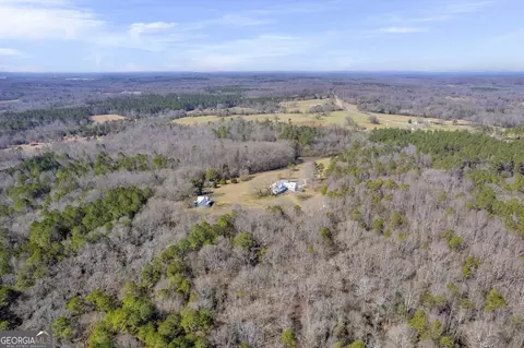 309 Wagon Dr, Commerce, GA 30530 photo 4
