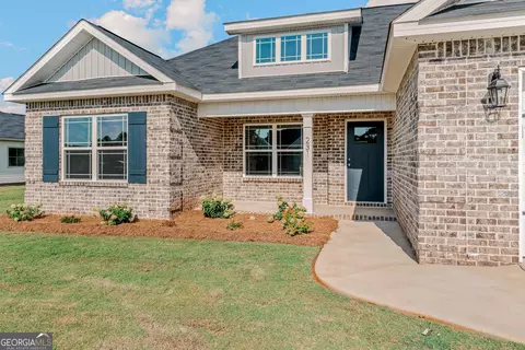 231 Overton Dr, Perry, GA 31069 photo 2