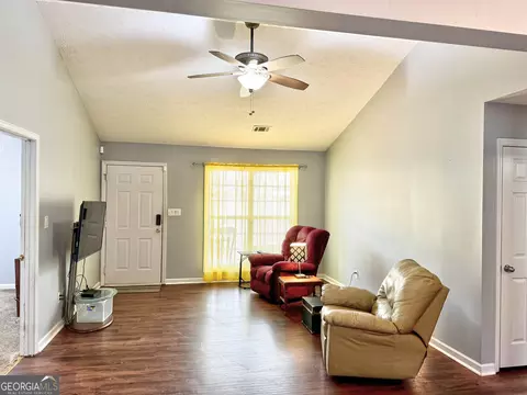 101 Chapman Ct, Lagrange, GA 30240 photo 3