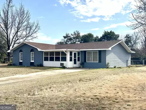 112 Lancelot Ct, Warner Robins, GA 31093
