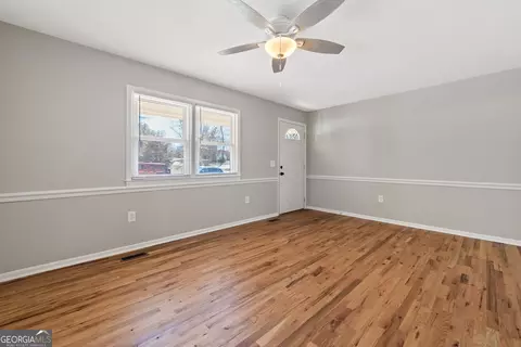 225 E Thomson Dr, Centerville, GA 31028 photo 8