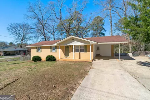 225 E Thomson Dr, Centerville, GA 31028 photo 3