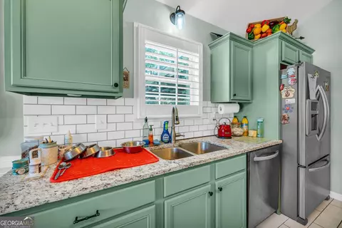 Kitchen - 978 Compass Dr, Bethlehem, GA 30620 photo 3 of 5