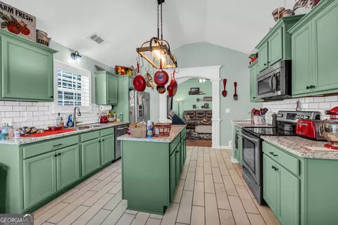 Kitchen - 978 Compass Dr, Bethlehem, GA 30620 photo 5 of 5