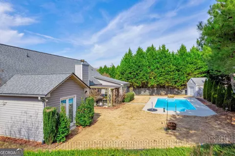 Exterior - 978 Compass Dr, Bethlehem, GA 30620 photo 5 of 15