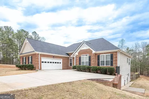 6903 Five Notch Rd, Douglasville, GA 30135