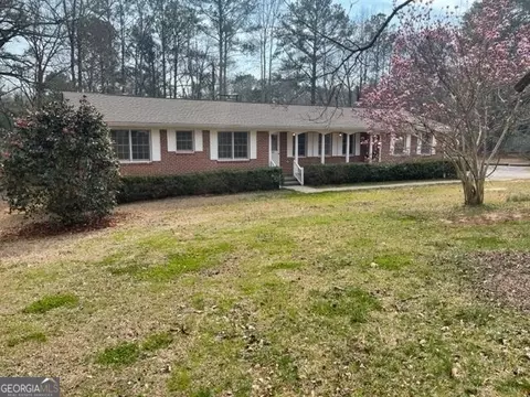 676 Delray Rd, Thomaston, GA 30286