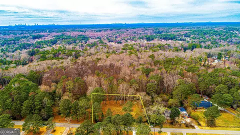 399 Martin Rd, Stone Mountain, GA 30088