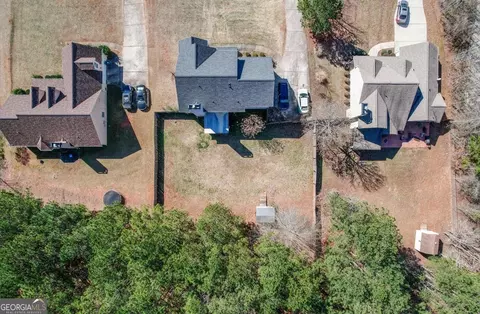 218 Jasmine Ln, Lagrange, GA 30241 photo 3
