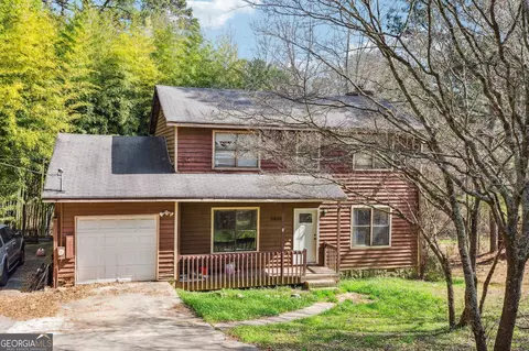 3688 Burnley Ct, Lithonia, GA 30038