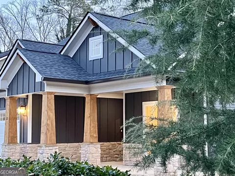 22 Greer Dr NE, Rome, GA 30161