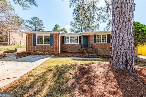 3265 Commodore Dr, Macon, GA 31211