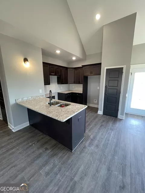 511 Capers Ln, Macon, GA 31216 photo 2
