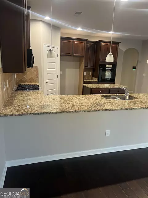 564 Oakville Trl, Hampton, GA 30228 photo 5