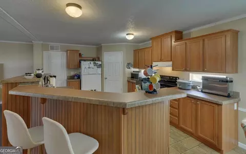 658 N Hicks Rd, Toccoa, GA 30577 photo 8