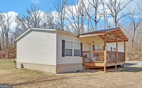 658 N Hicks Rd, Toccoa, GA 30577 photo 2