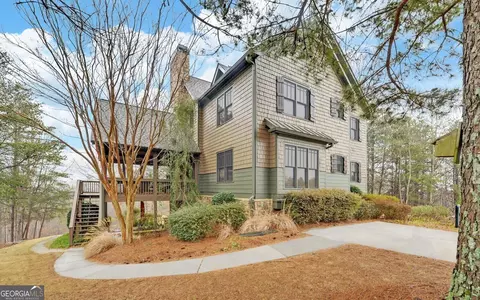 93 Cottage Ln, Toccoa, GA 30577 photo 3