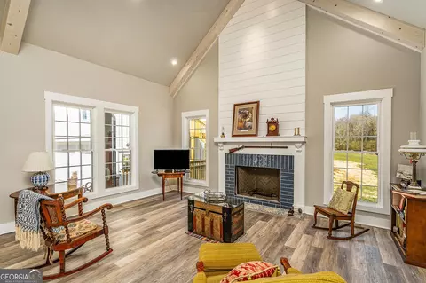 Living - 168 Long Rd, Tignall, GA 30668 photo 3 of 5