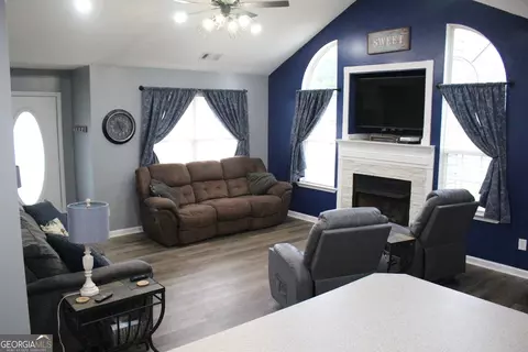133 Dodgen Place Dr, Hampton, GA 30228 photo 5