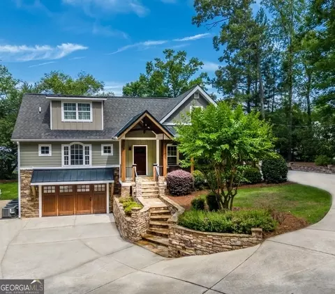 228 Harris Rd, Jackson, GA 30233