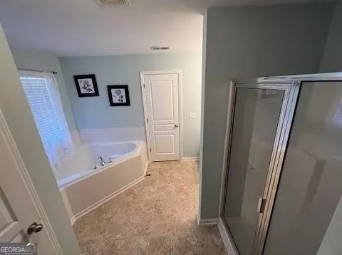 Bath - 141 Revolutionary Dr, Hampton, GA 30228 photo 2 of 4