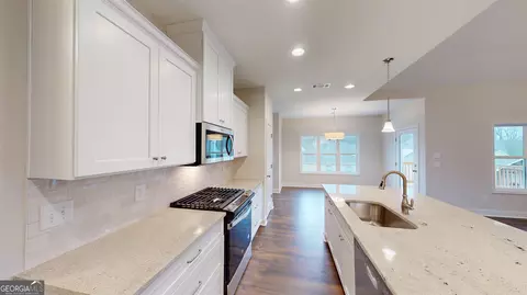 Kitchen - 109 Loch Ct, Lagrange, GA 30241 photo 6 of 6