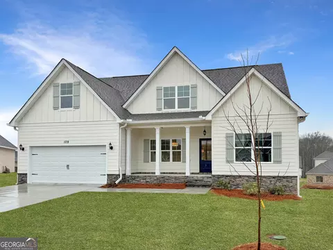 Exterior - 109 Loch Ct, Lagrange, GA 30241 photo 1 of 12