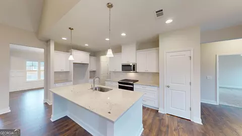 Kitchen - 109 Loch Ct, Lagrange, GA 30241 photo 5 of 6
