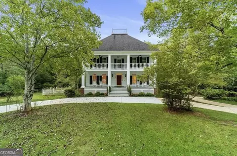 Exterior - 3006 White Oak Ct, Lagrange, GA 30240 photo 8 of 12