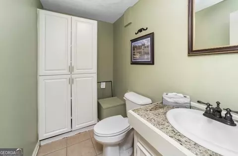 Bath - 3006 White Oak Ct, Lagrange, GA 30240 photo 5 of 5