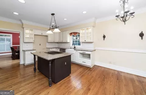 Kitchen - 3006 White Oak Ct, Lagrange, GA 30240 photo 2 of 4
