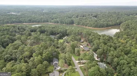 View/Area - 3006 White Oak Ct, Lagrange, GA 30240 photo 4 of 7