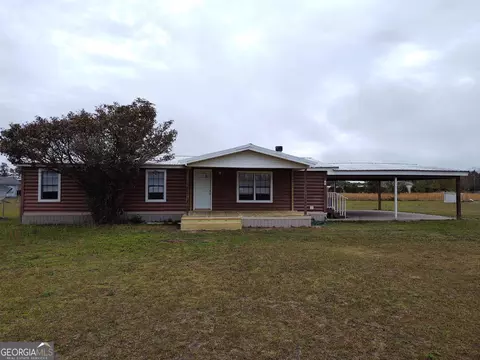 266 Spring Lake Dr, Folkston, GA 31537