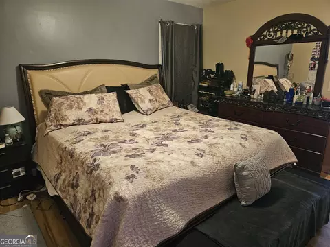 3237 Pawnee Dr, Rex, GA 30273 photo 9