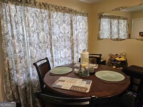3237 Pawnee Dr, Rex, GA 30273 photo 7