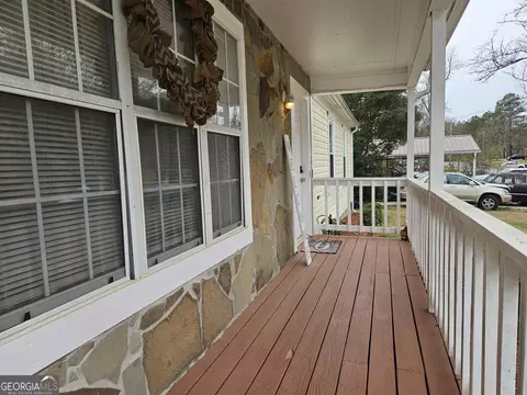 3237 Pawnee Dr, Rex, GA 30273 photo 2