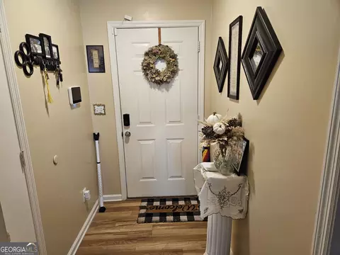 3237 Pawnee Dr, Rex, GA 30273 photo 3