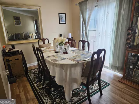 3237 Pawnee Dr, Rex, GA 30273 photo 5