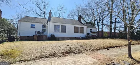 301 W 303 W Doyle St, Toccoa, GA 30577 photo 2