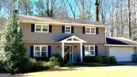1675 Chateau Dr, Dunwoody, GA 30338