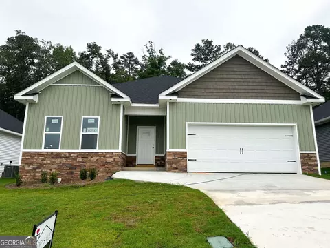 111 Garrett Ln, Bonaire, GA 31005